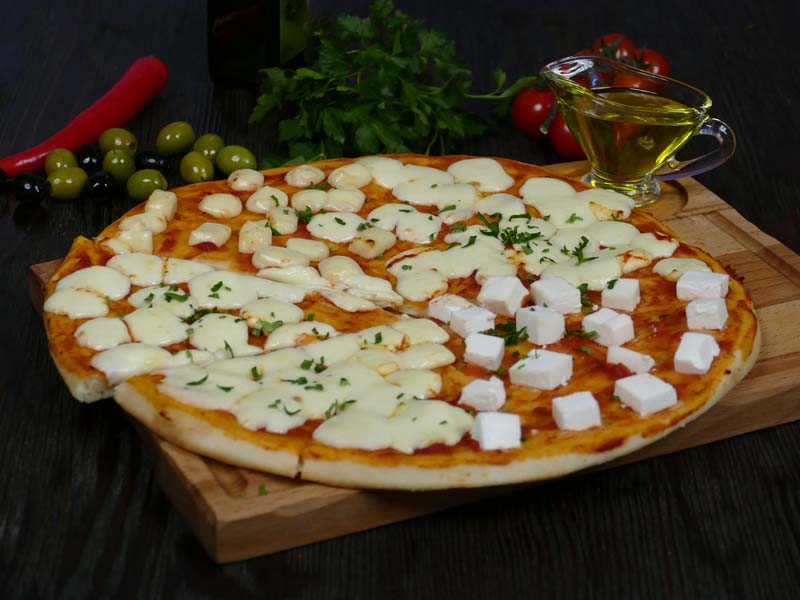 Пицца трио сыров